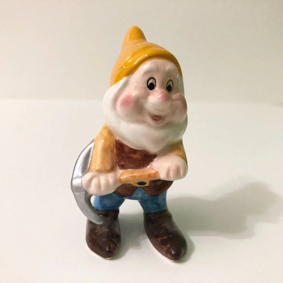 Vintage Disney Snow White Happy Dwarf with Axe Figurine 3 Inch Tall - Picture 5 of 16